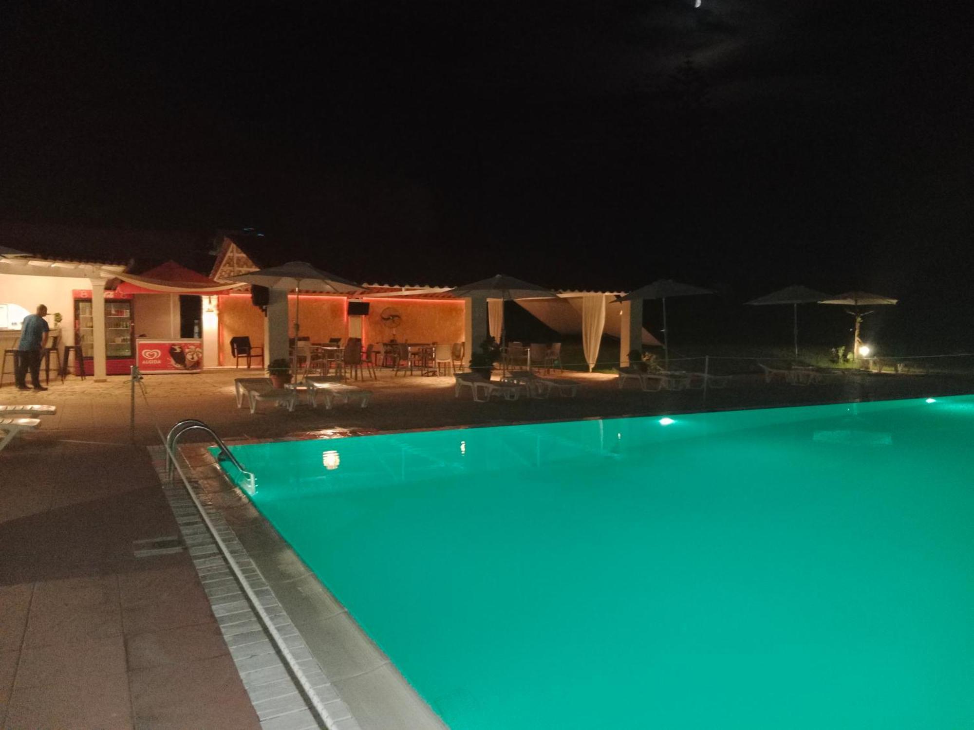 Euphoria Complexb Daire Kávos Dış mekan fotoğraf