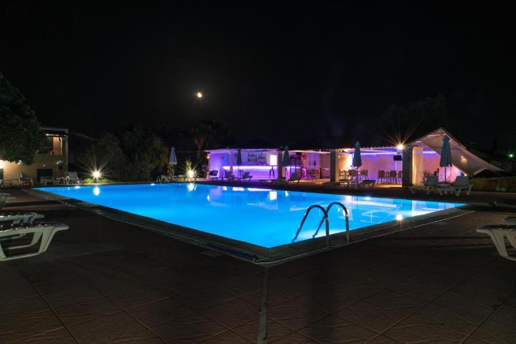 Euphoria Complexb Daire Kávos Dış mekan fotoğraf